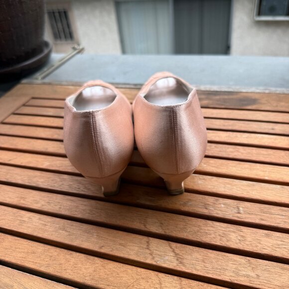 Stuart Weitzman Womens Vintage  Pink Satin Embroidered Low Heel Pumps Size 10 - Picture 7 of 9